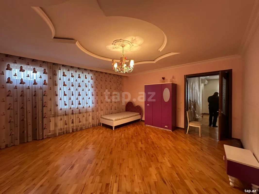 Kirayə verilir 6 otaqlı həyət evi