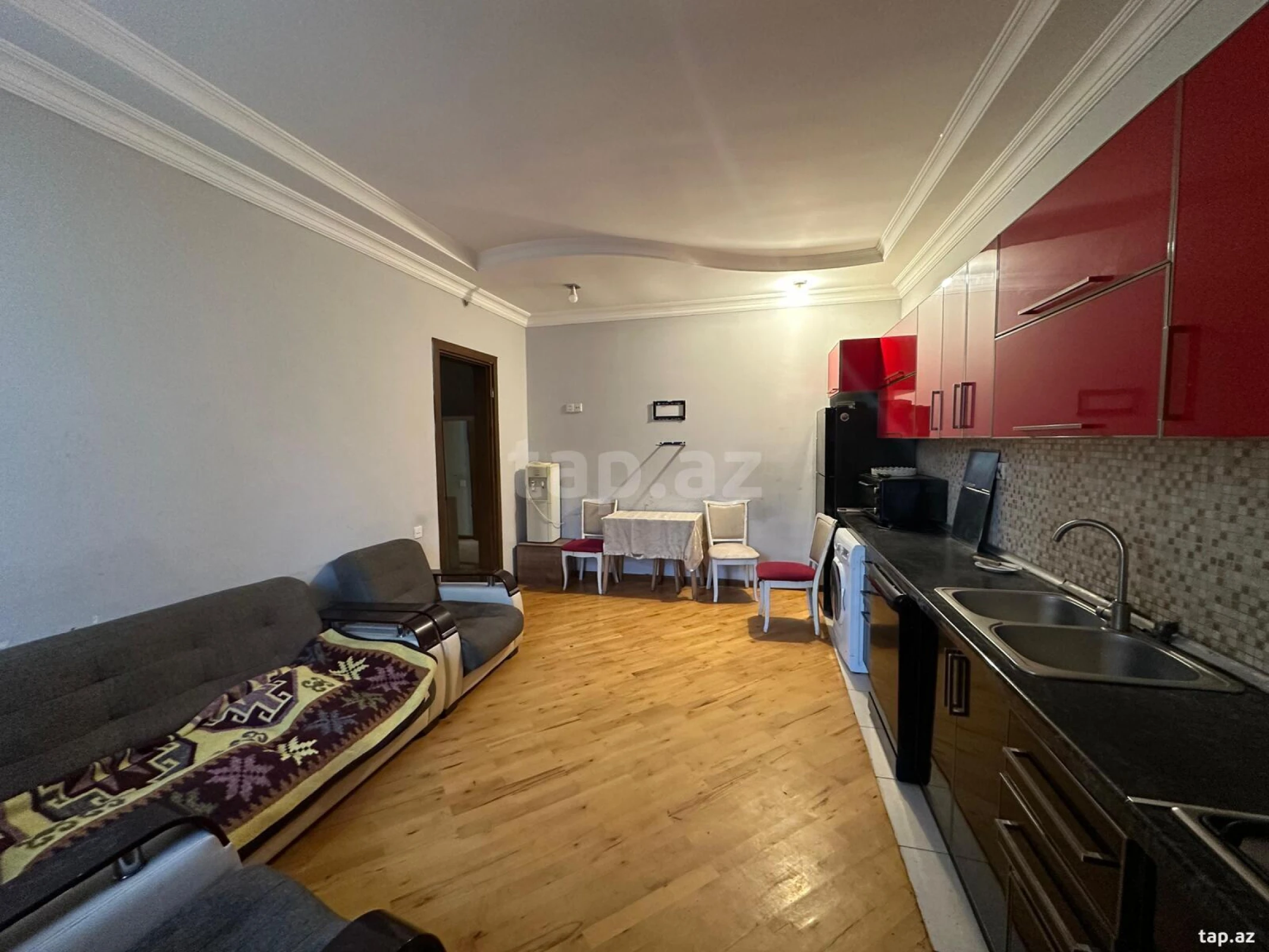 Kirayə verilir 6 otaqlı həyət evi