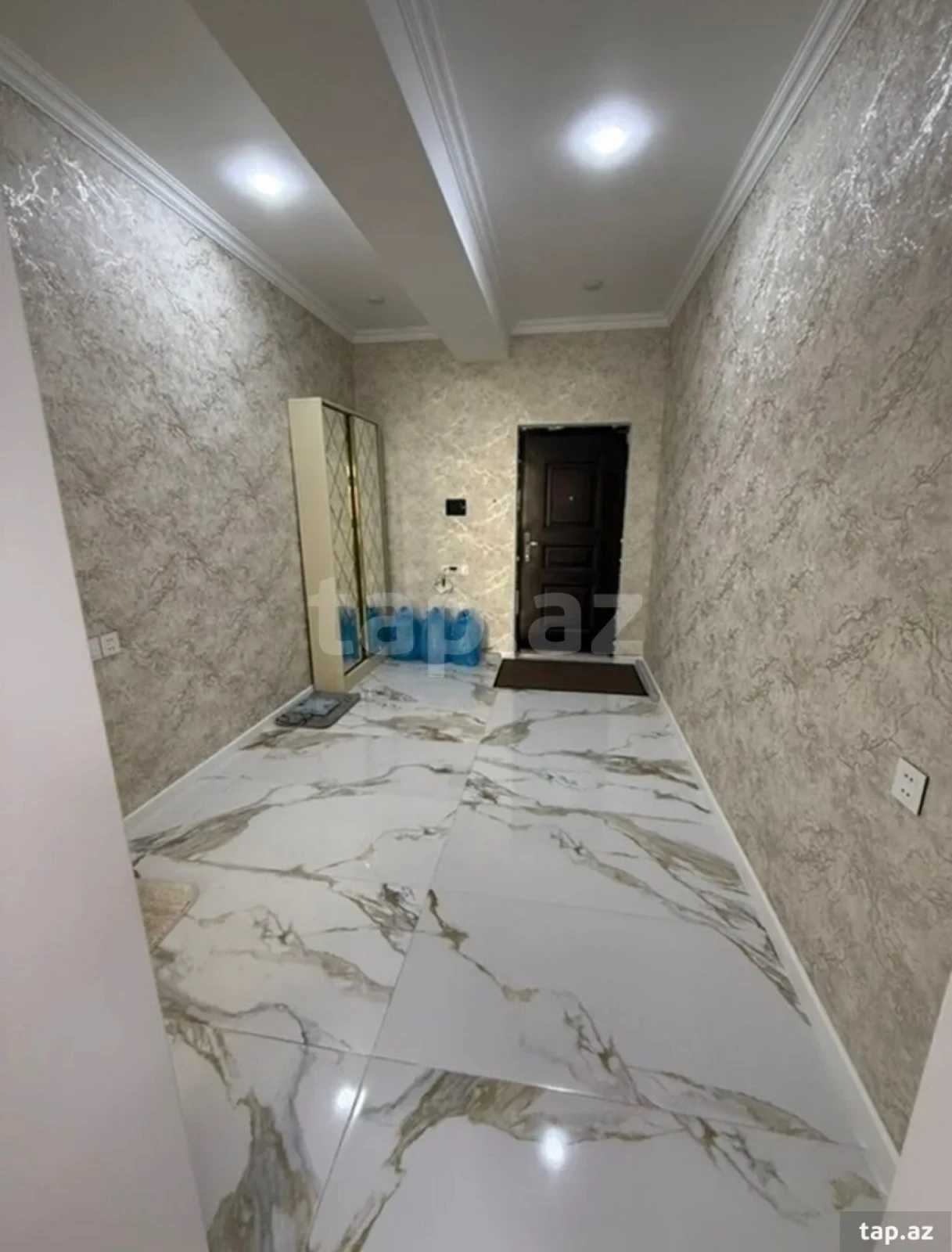 Kirayə verilir 3 otaqlı yeni tikili 68 m²
