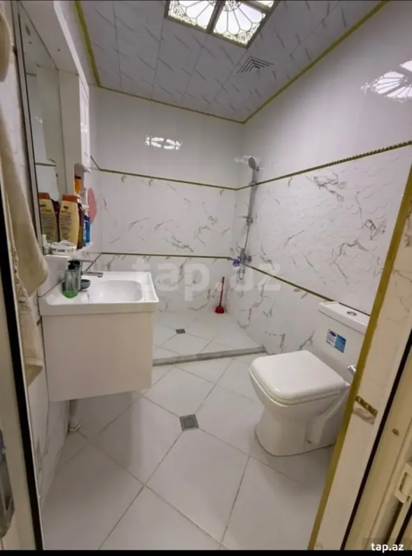 Kirayə verilir 3 otaqlı yeni tikili 68 m²