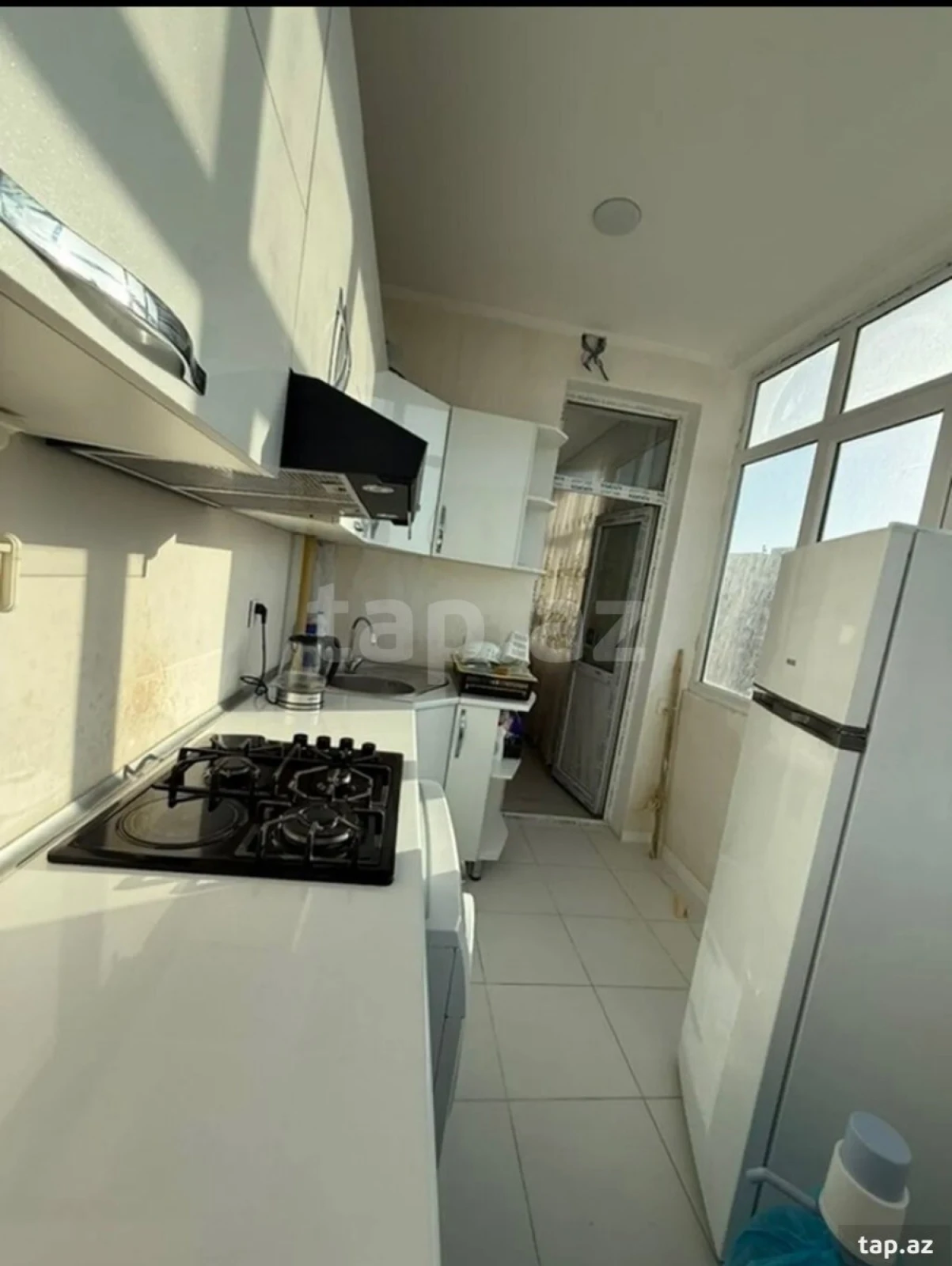 Kirayə verilir 3 otaqlı yeni tikili 68 m²