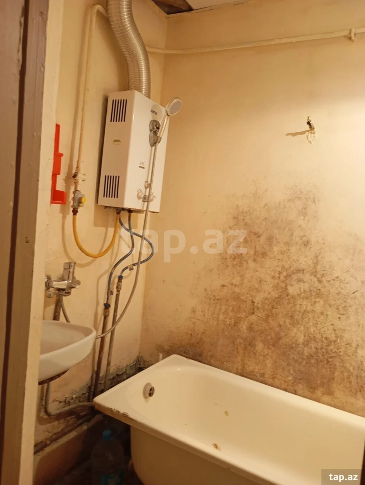 Satılır 2 otaqlı mənzil 56 m²