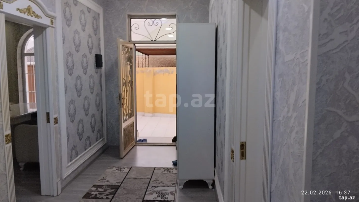 Satılır 4 otaqlı həyət evi