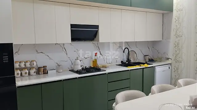 Satılır 4 otaqlı həyət evi