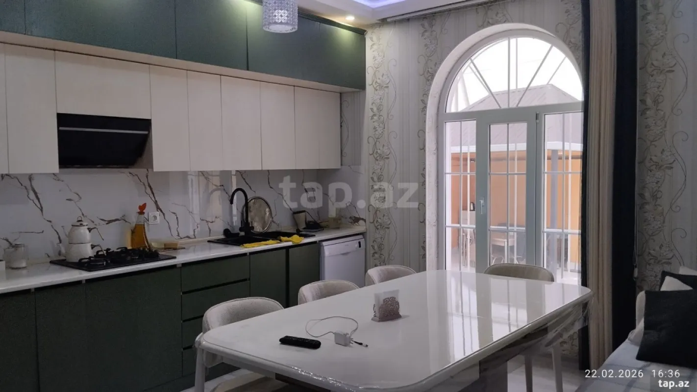 Satılır 4 otaqlı həyət evi