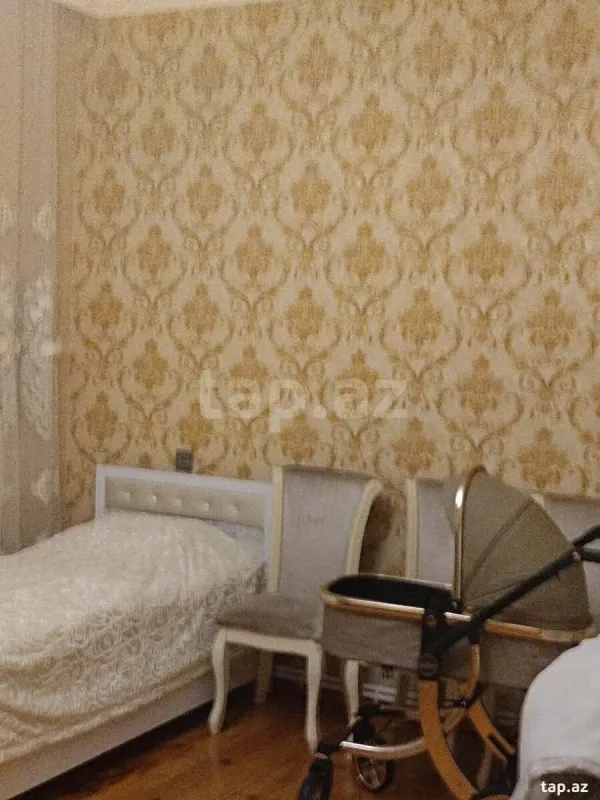 Satılır 6 otaqlı həyət evi