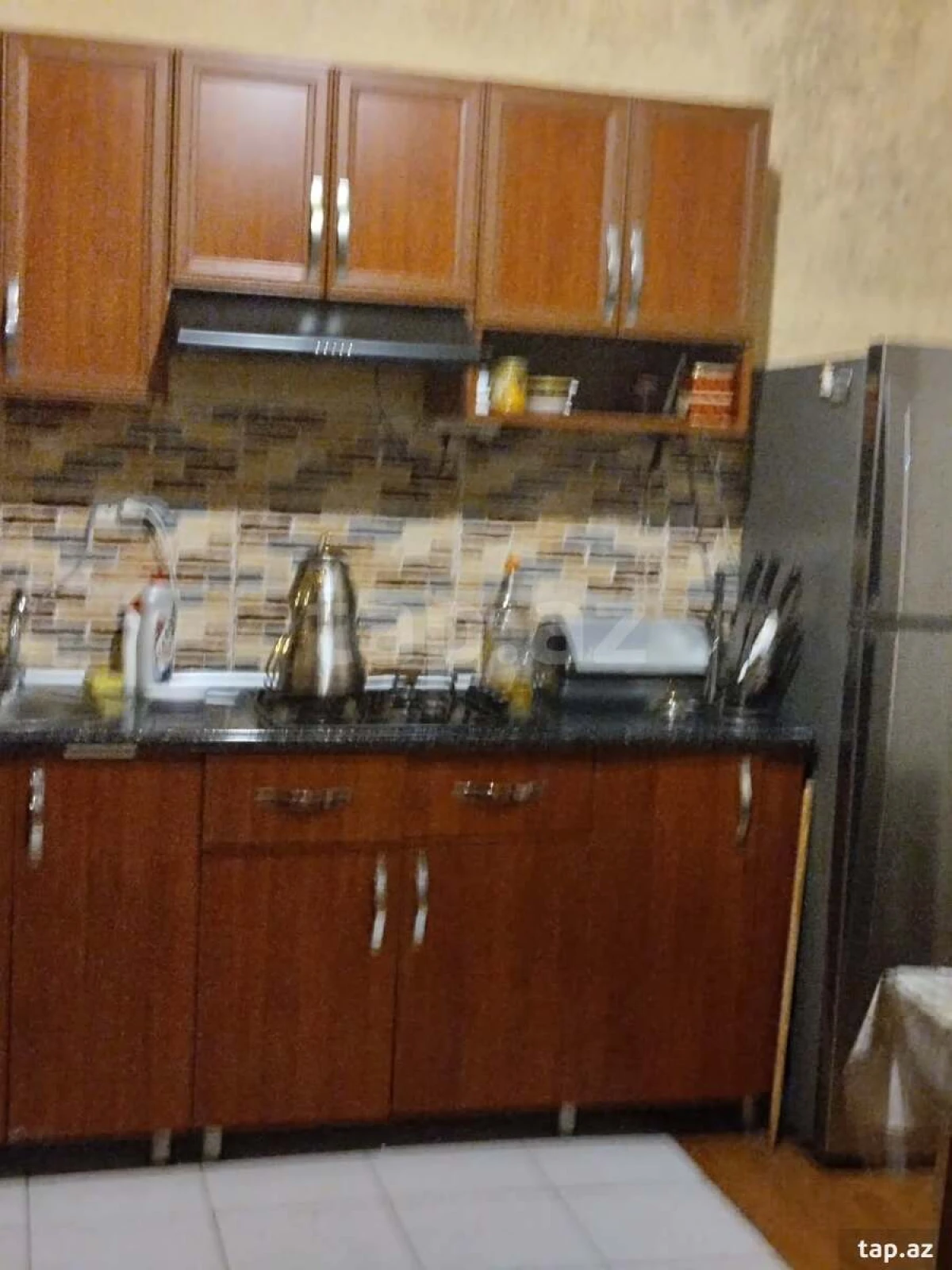 Satılır 6 otaqlı həyət evi