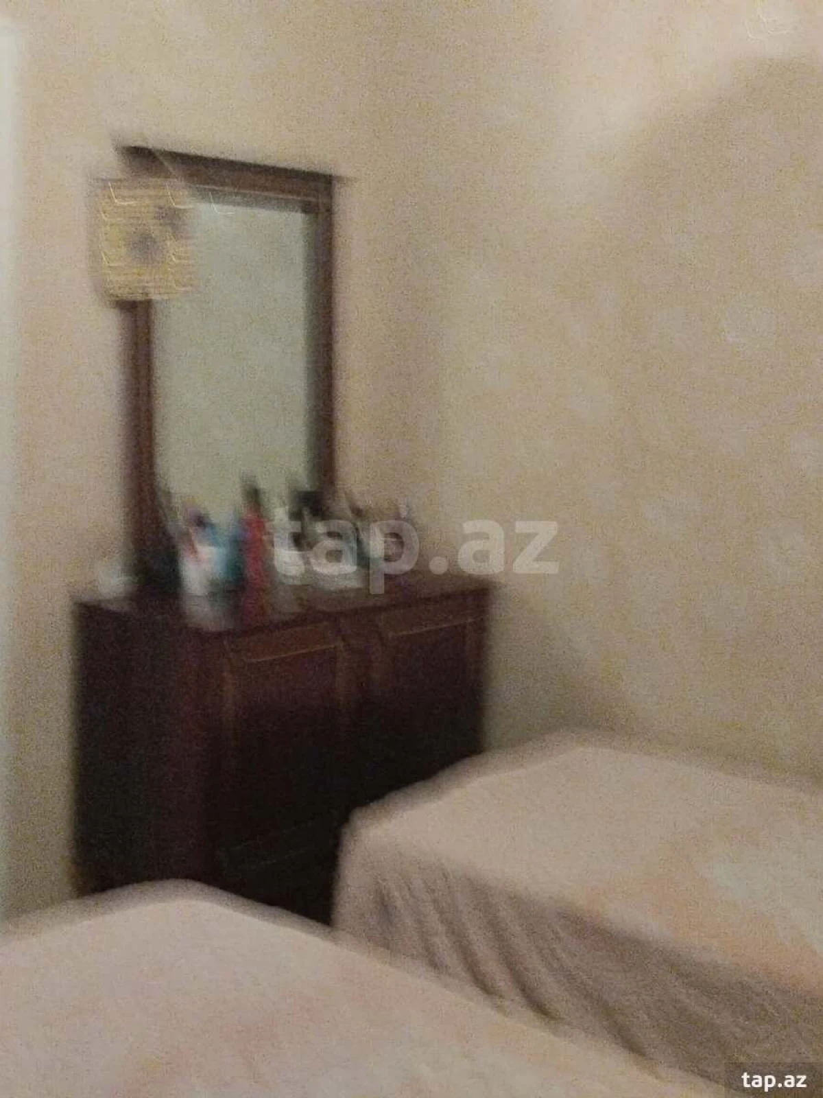 Satılır 6 otaqlı həyət evi