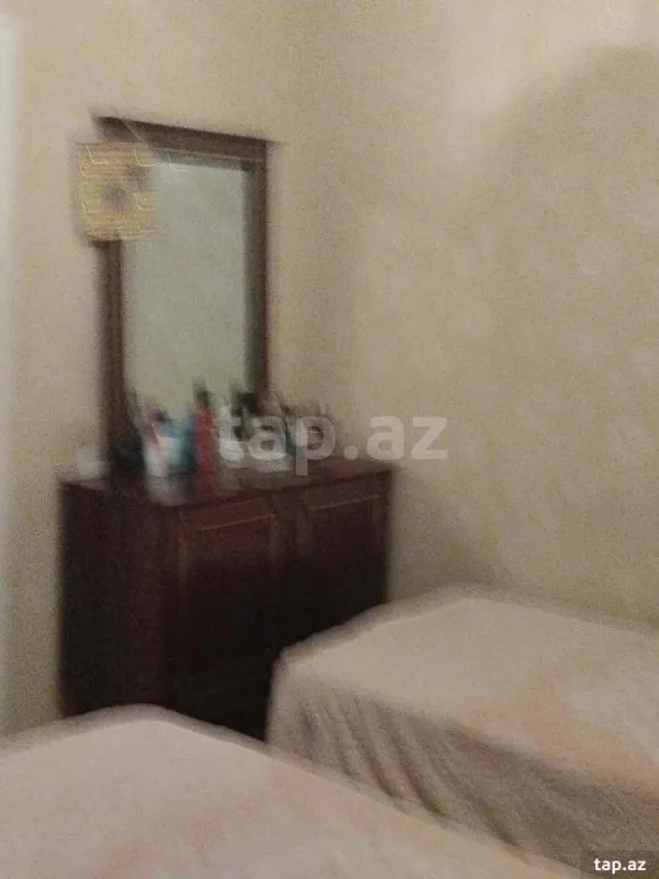 Satılır 6 otaqlı həyət evi