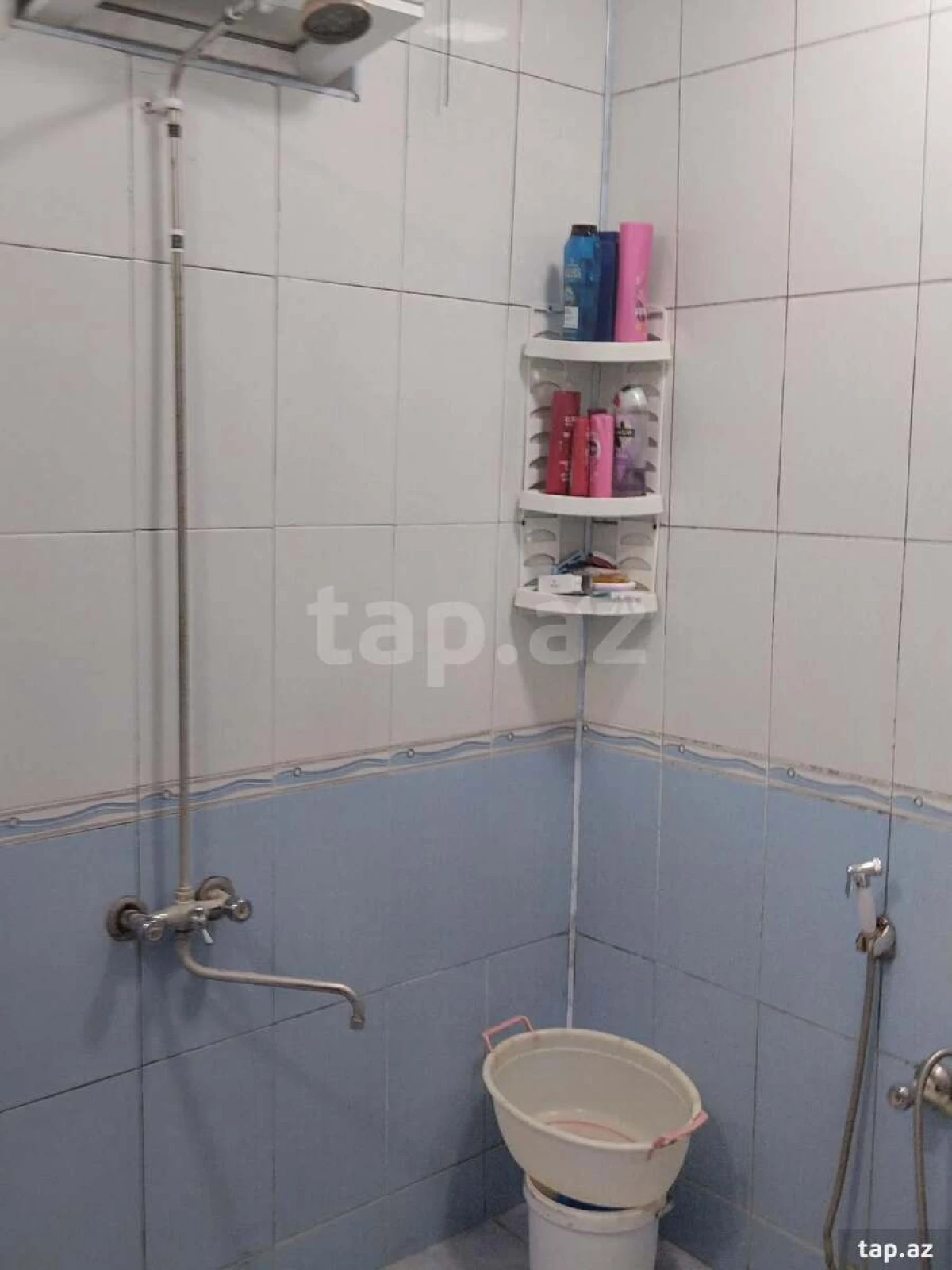 Satılır 6 otaqlı həyət evi