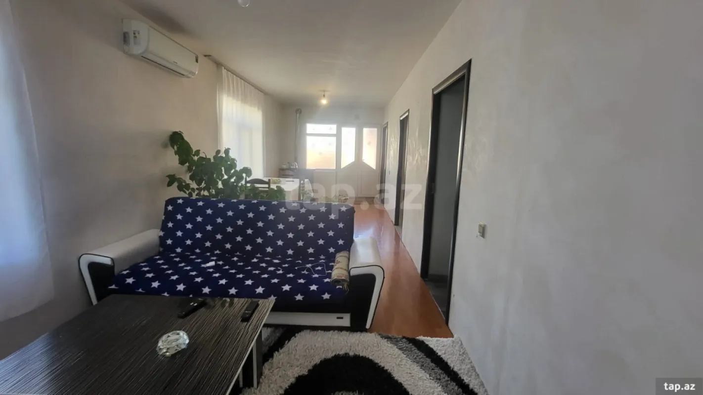 Satılır 5 otaqlı həyət evi