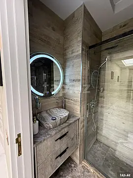 Satılır 3 otaqlı yeni tikili 125 m²