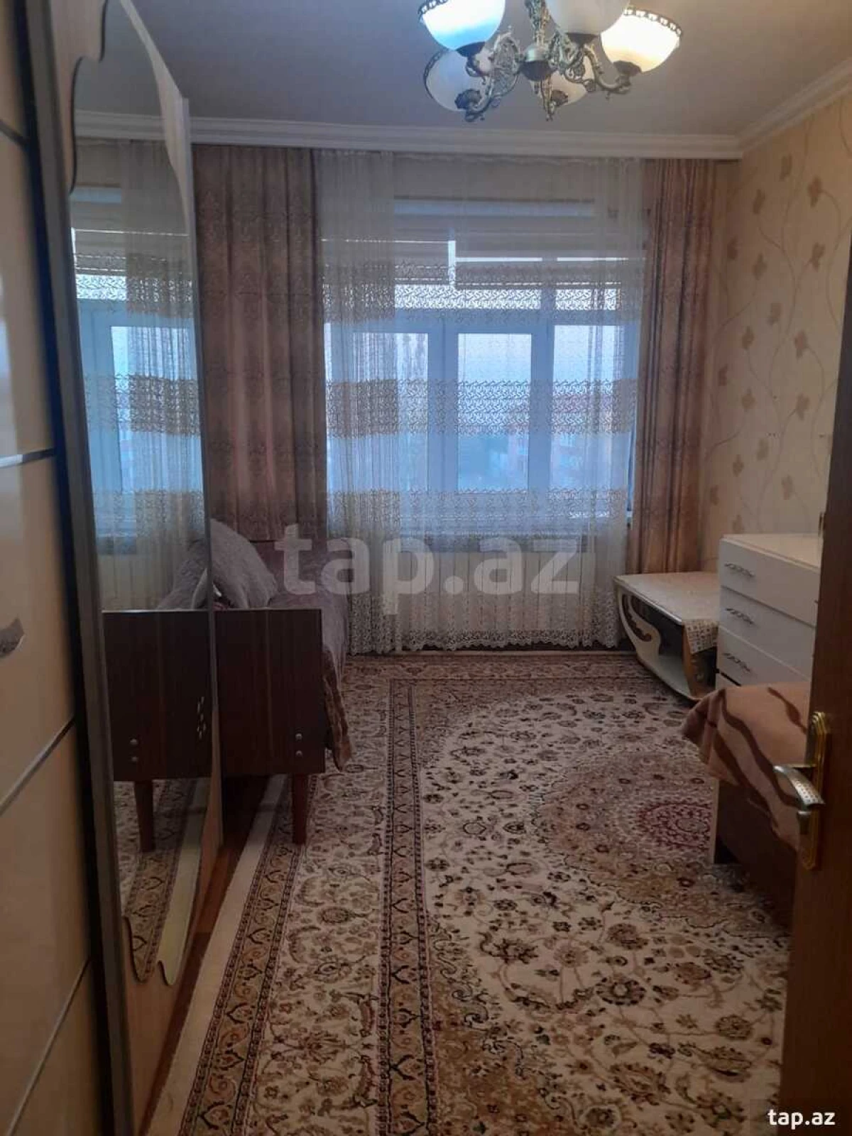 Satılır 3 otaqlı mənzil 94 m²