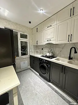 Satılır 4 otaqlı mənzil 90 m²