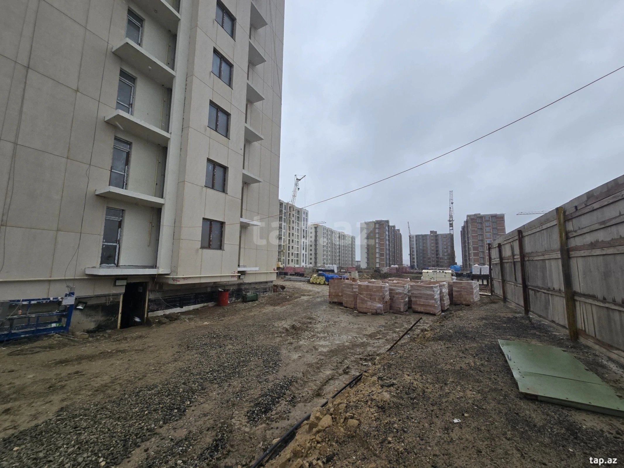 Satılır 2 otaqlı yeni tikili 39 m²