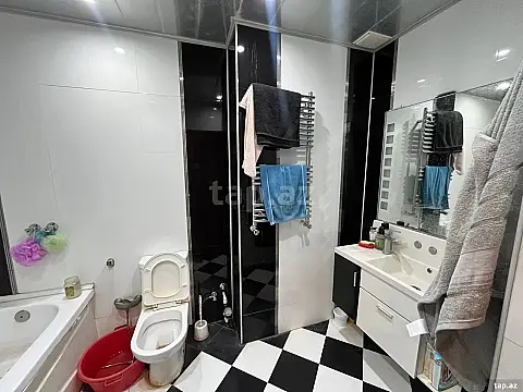 Kirayə verilir 2 otaqlı yeni tikili 250 m²