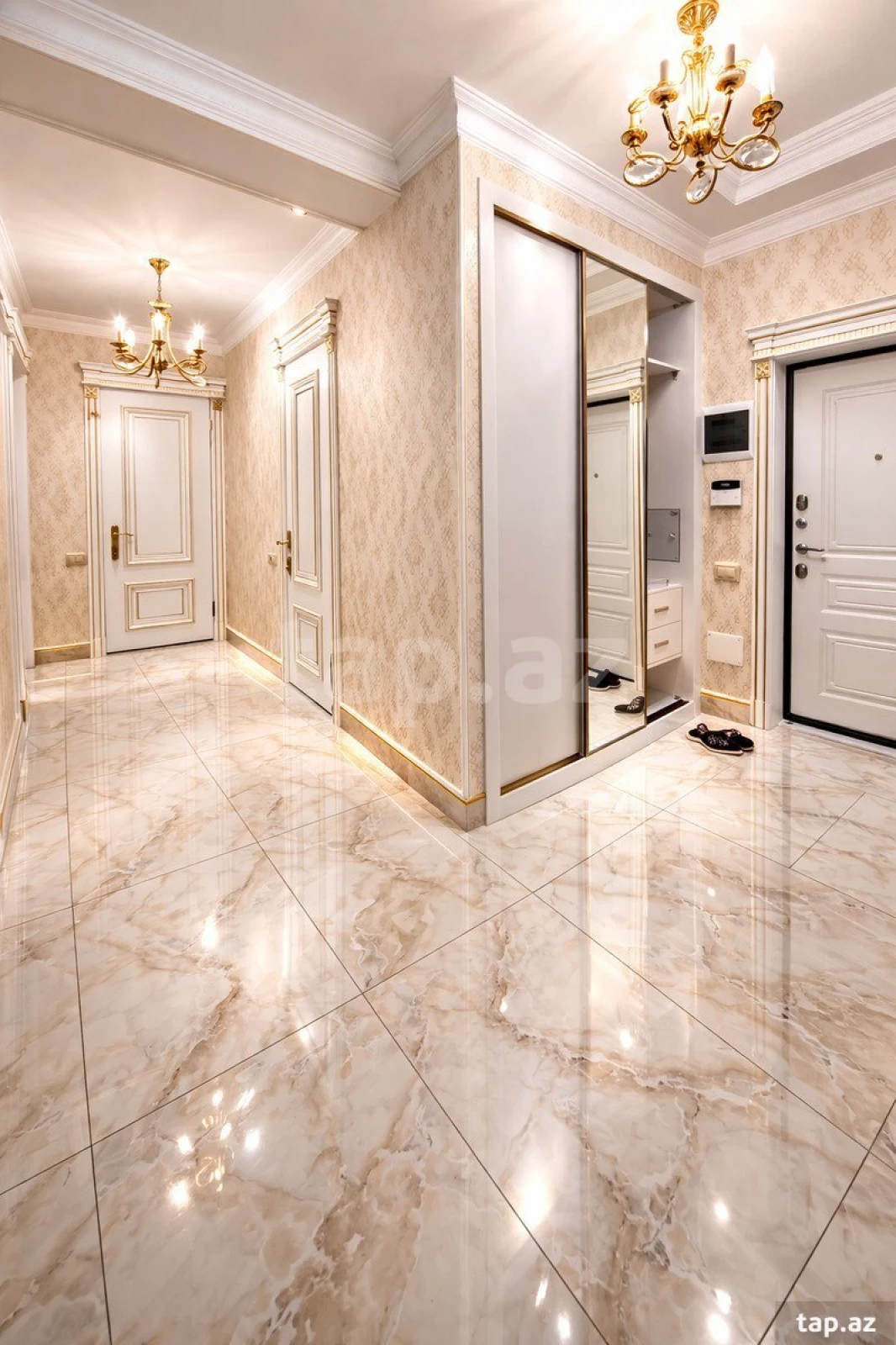 Satılır 2 otaqlı yeni tikili 80 m²