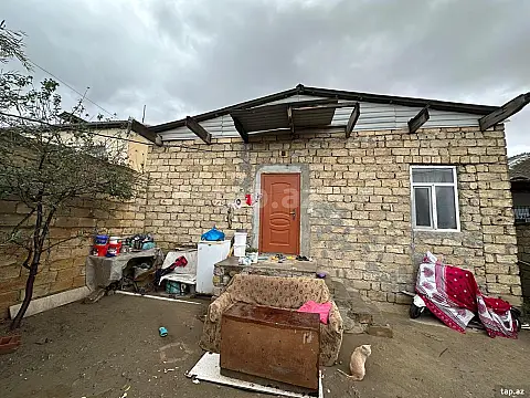 Satılır 4 otaqlı həyət evi