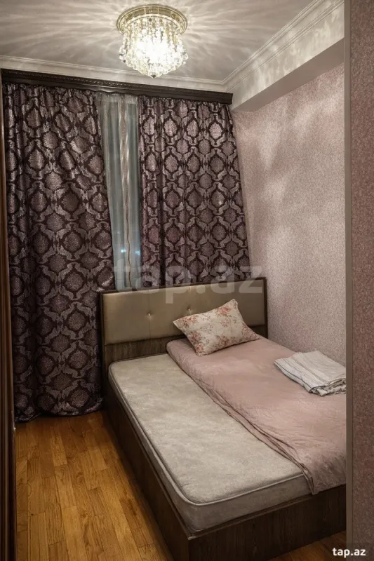 Satılır 2 otaqlı yeni tikili 84 m²