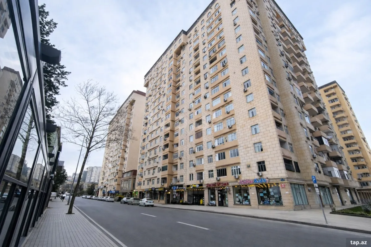 Satılır 2 otaqlı yeni tikili 84 m²