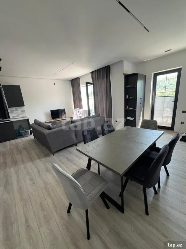 Satılır 5 otaqlı həyət evi