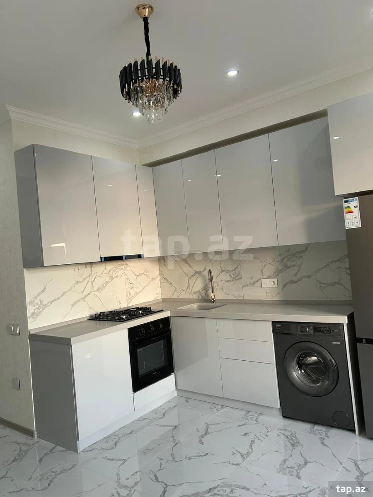 Satılır 2 otaqlı yeni tikili 55 m²