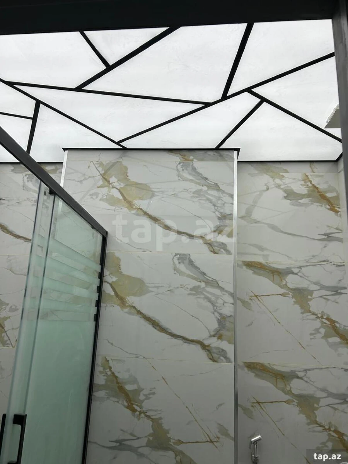 Satılır 2 otaqlı yeni tikili 55 m²