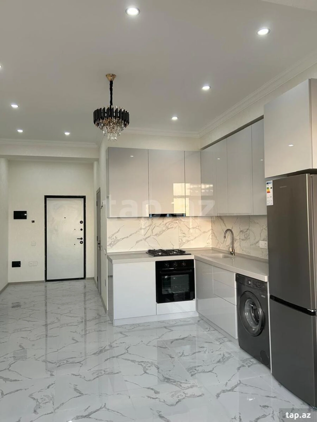 Satılır 2 otaqlı yeni tikili 55 m²