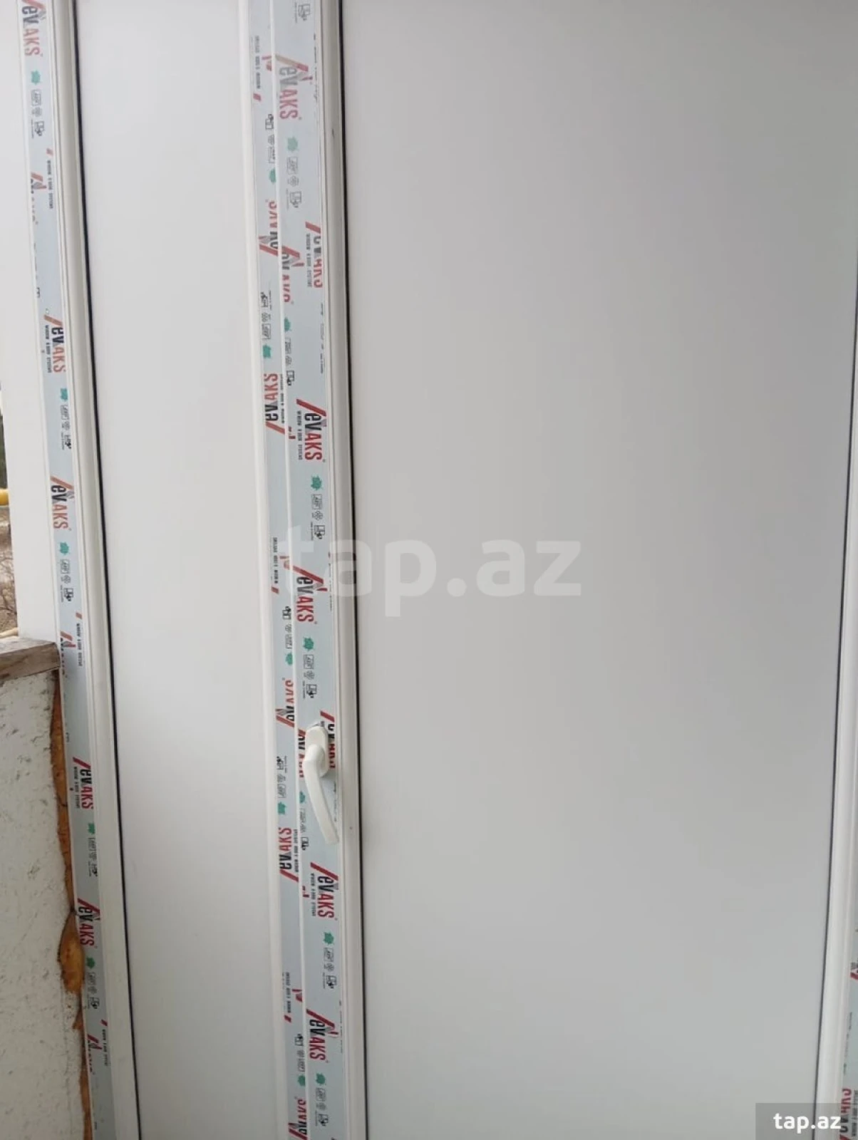 Satılır 3 otaqlı yeni tikili 90 m²