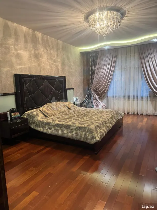 Satılır 4 otaqlı yeni tikili 175 m²