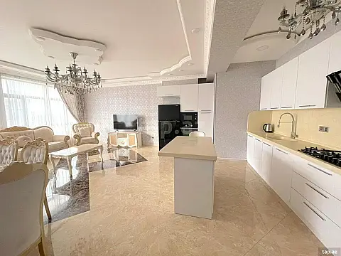 Kirayə verilir 2 otaqlı yeni tikili 110 m²