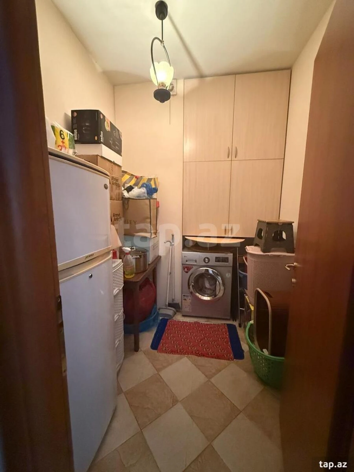 Kirayə verilir 4 otaqlı yeni tikili 200 m²