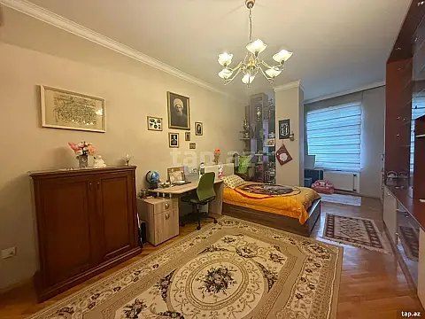 Kirayə verilir 4 otaqlı yeni tikili 200 m²