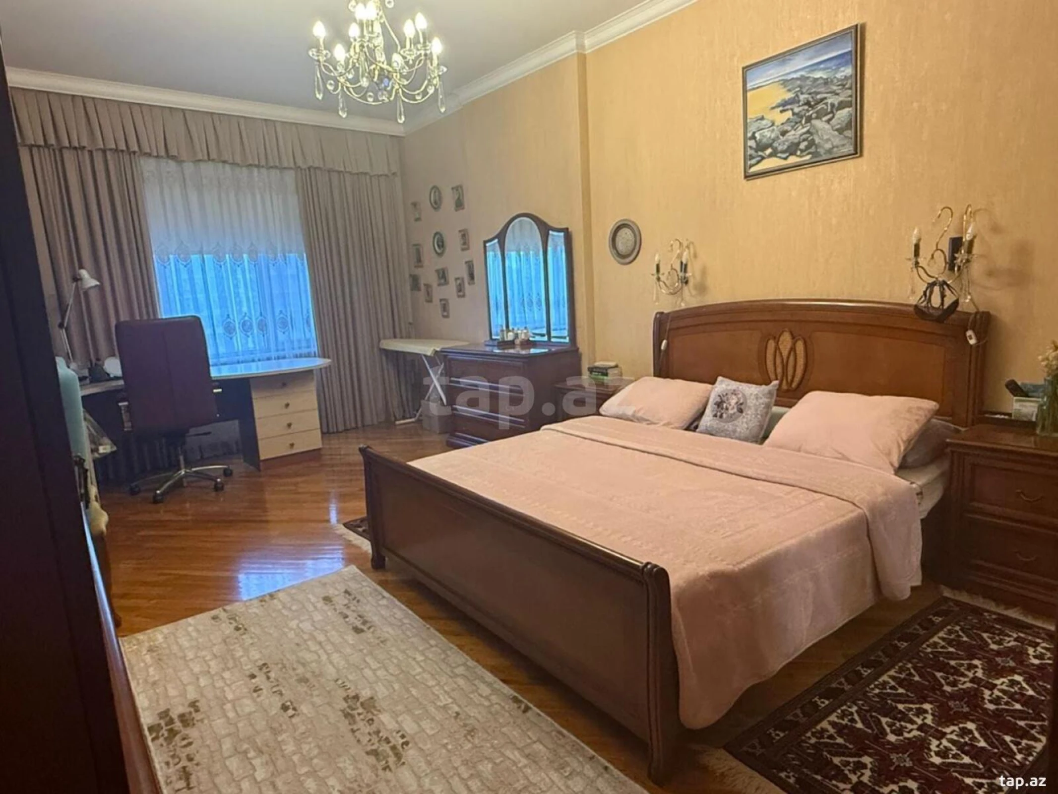 Kirayə verilir 4 otaqlı yeni tikili 200 m²