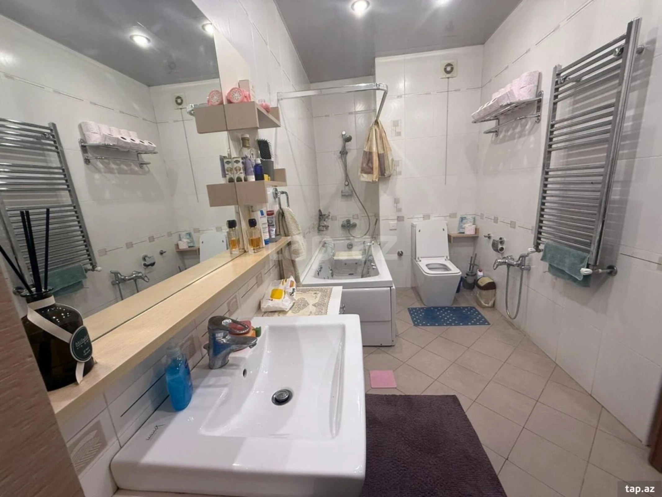 Kirayə verilir 4 otaqlı yeni tikili 200 m²