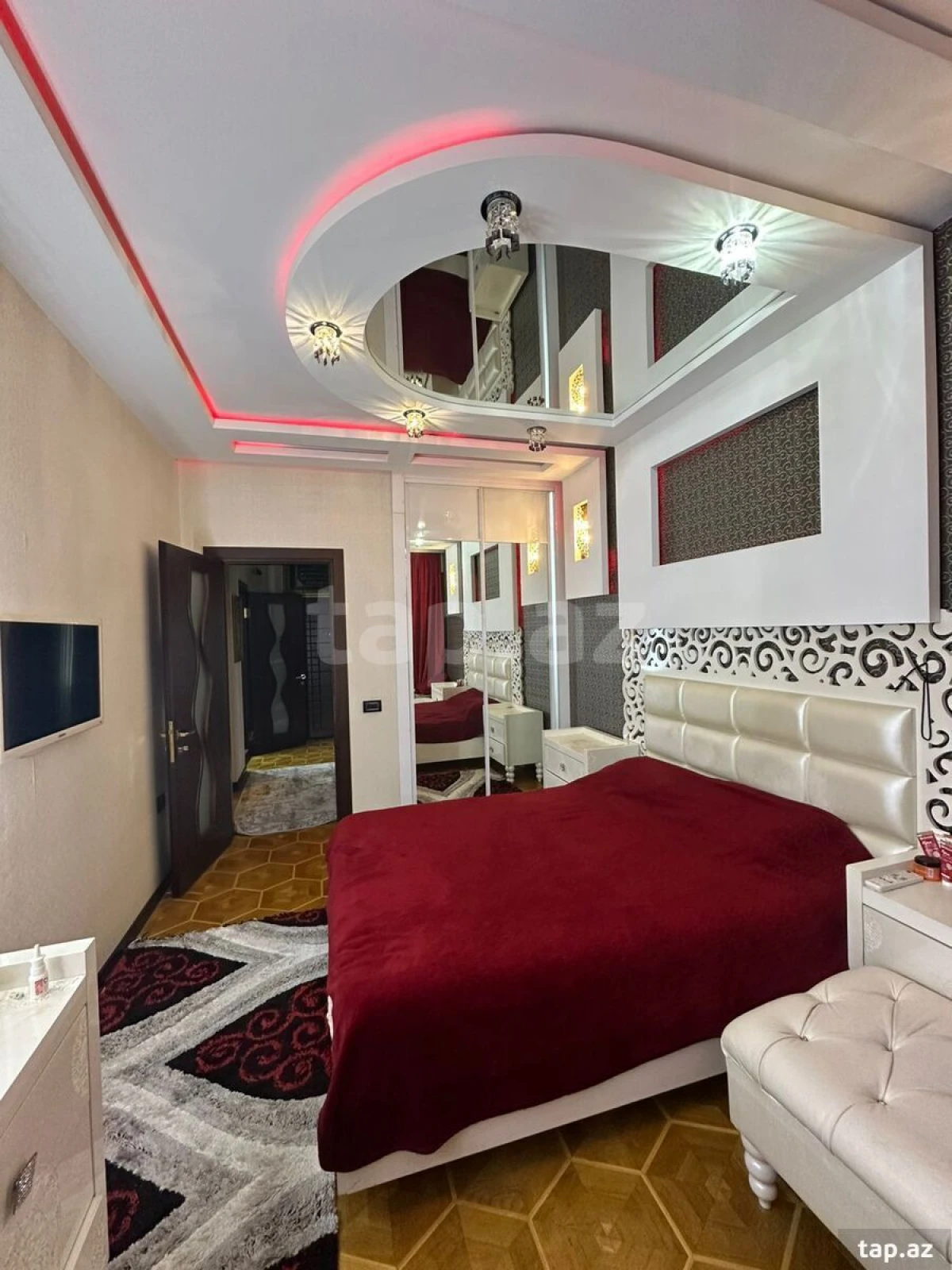 Kirayə verilir 3 otaqlı yeni tikili 100 m²