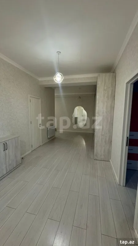 Kirayə verilir 3 otaqlı yeni tikili 134 m²