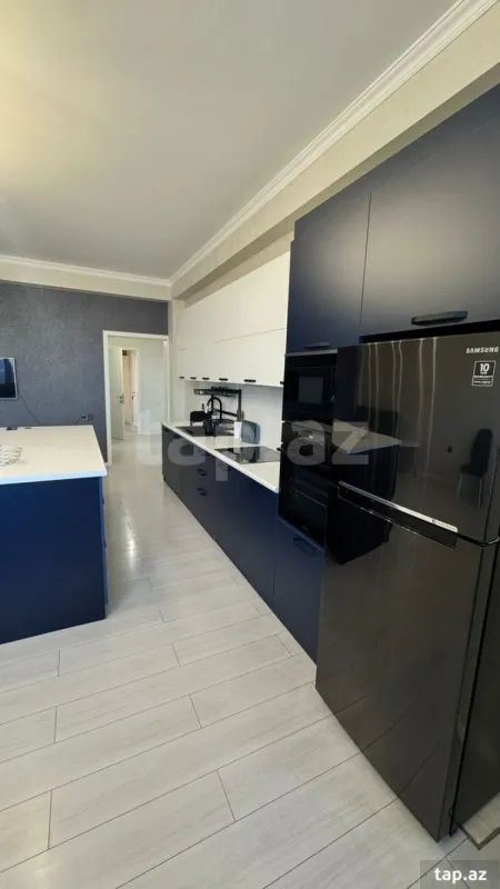 Kirayə verilir 3 otaqlı yeni tikili 134 m²