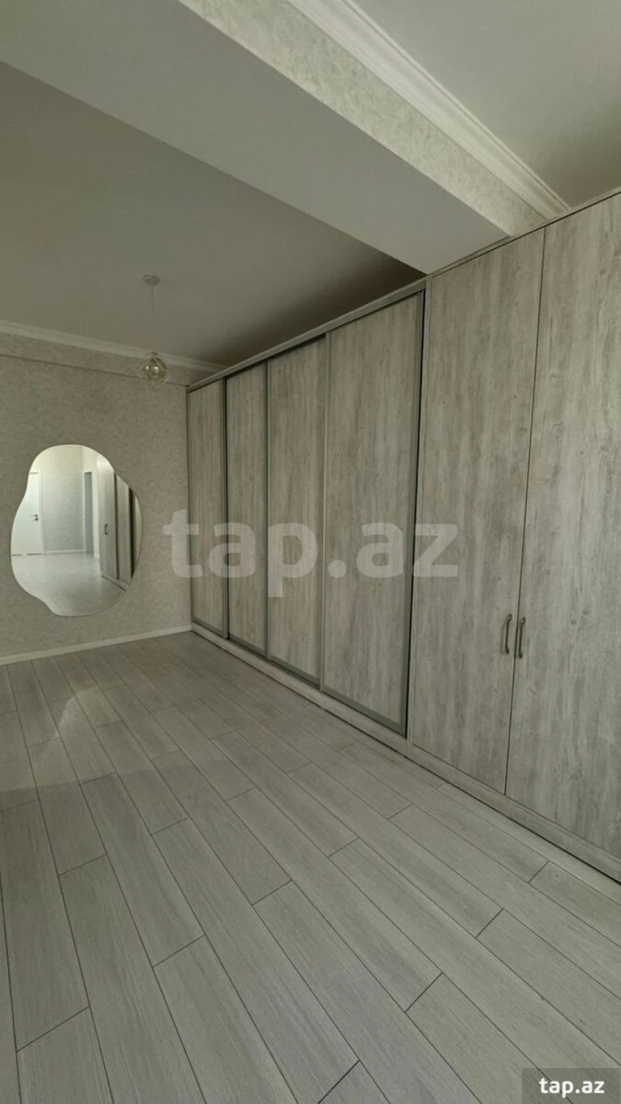 Kirayə verilir 3 otaqlı yeni tikili 134 m²