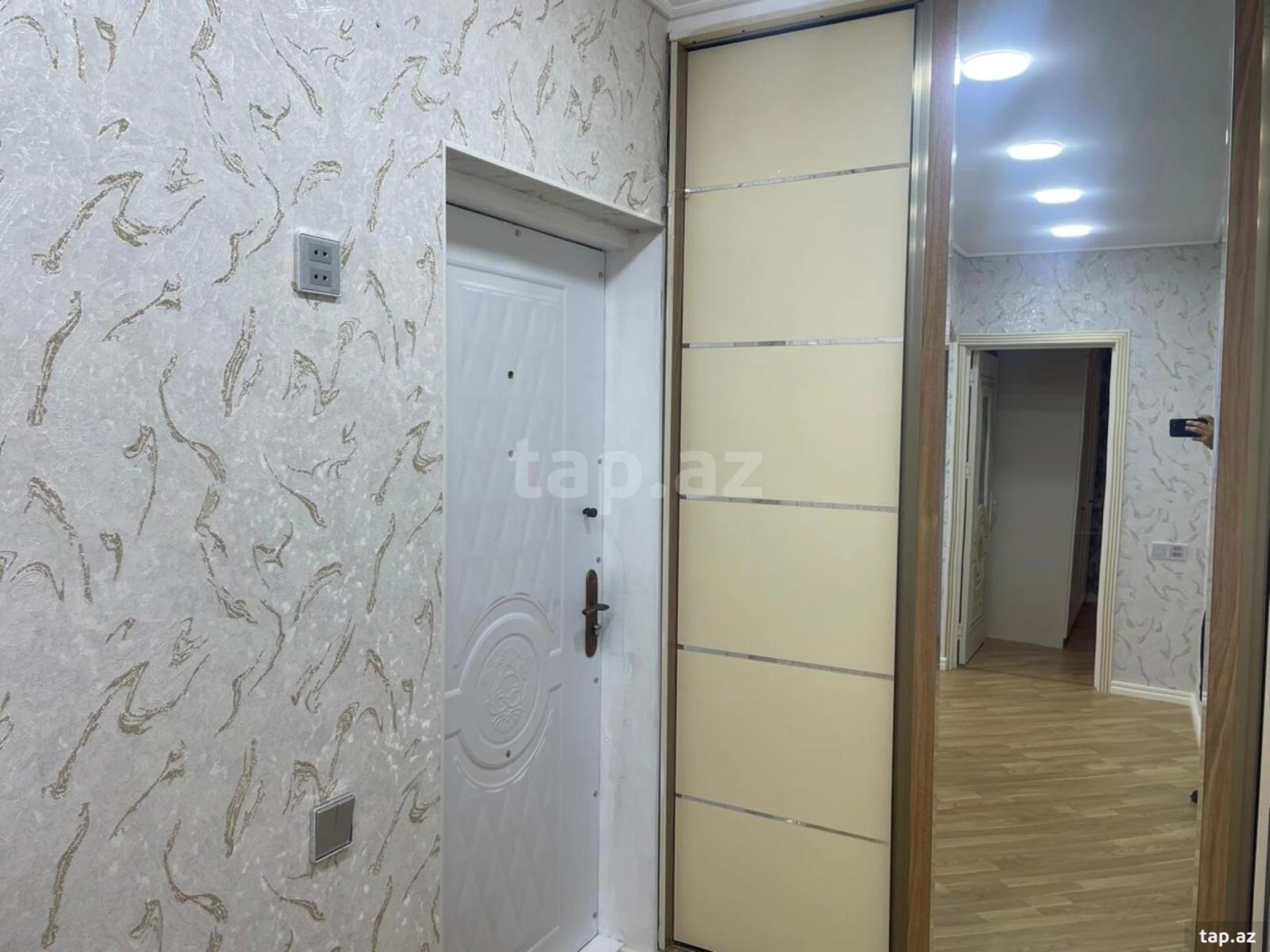Kirayə verilir 4 otaqlı mənzil 110 m²