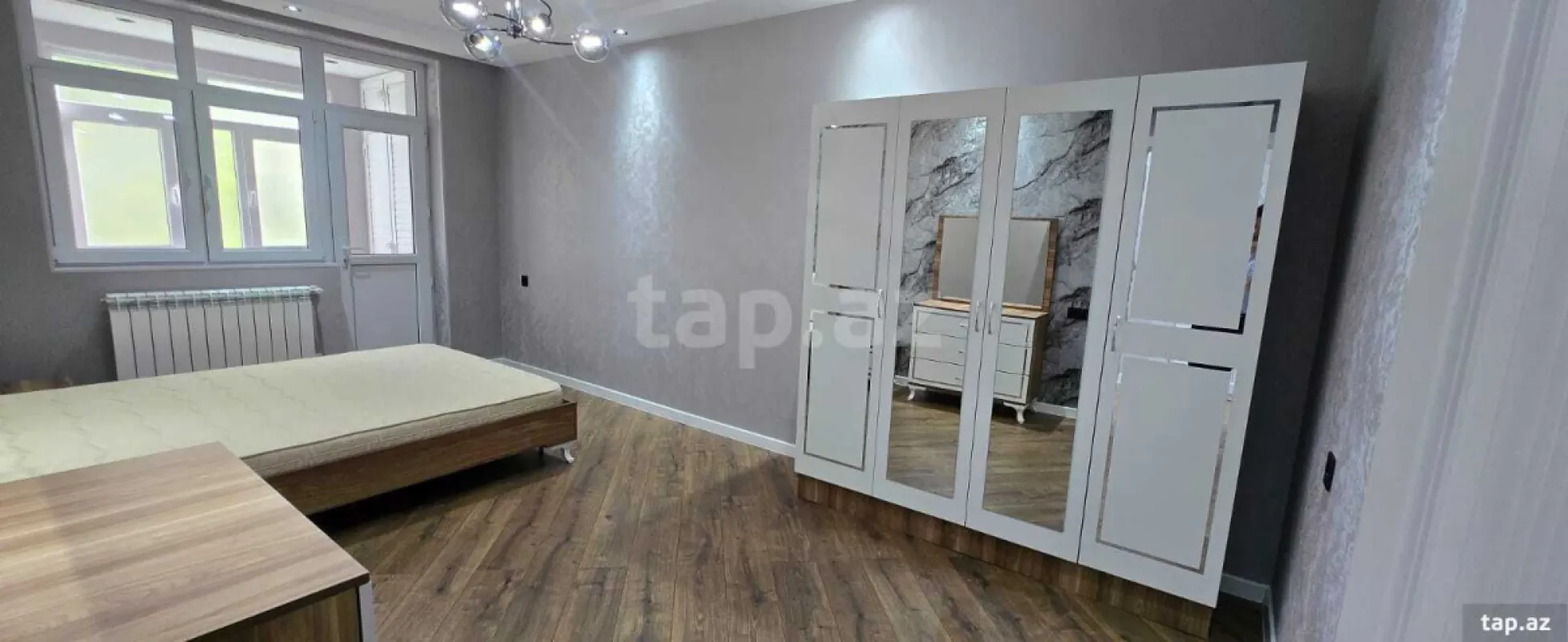 Kirayə verilir 4 otaqlı mənzil 110 m²