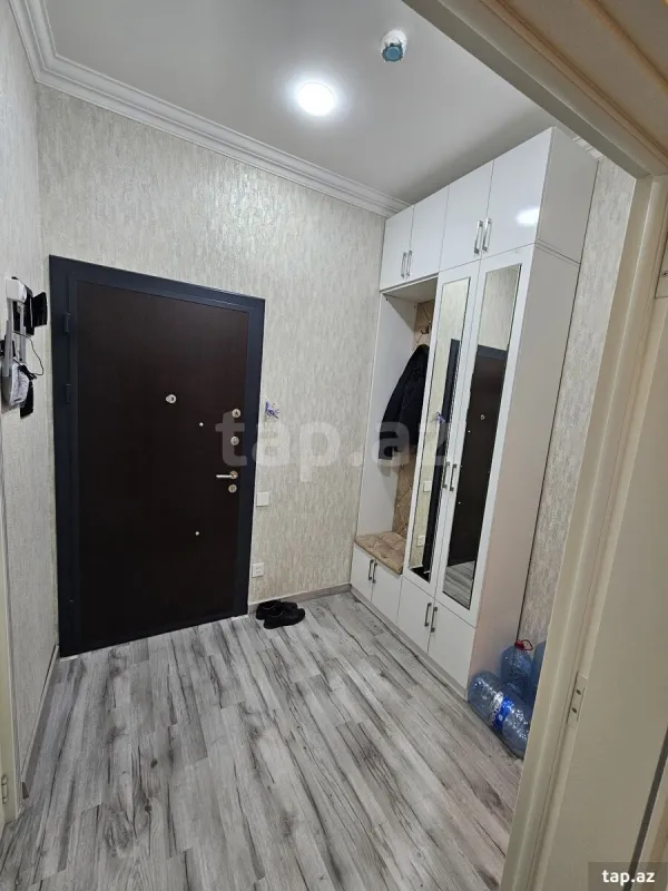 Kirayə verilir 2 otaqlı yeni tikili 50 m²