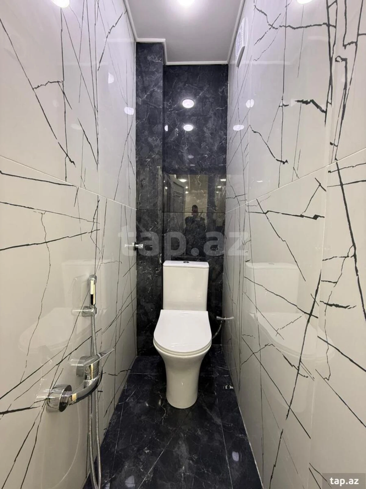 Satılır 2 otaqlı mənzil 60 m²