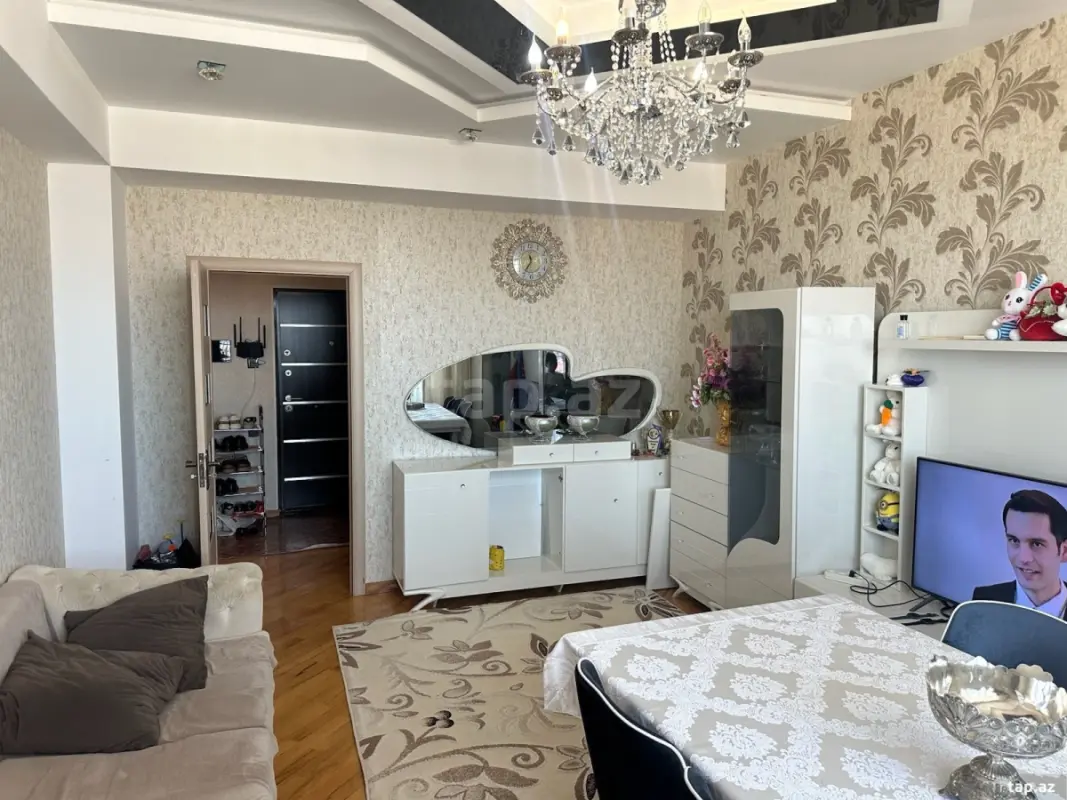 Satılır 2 otaqlı yeni tikili 76 m²