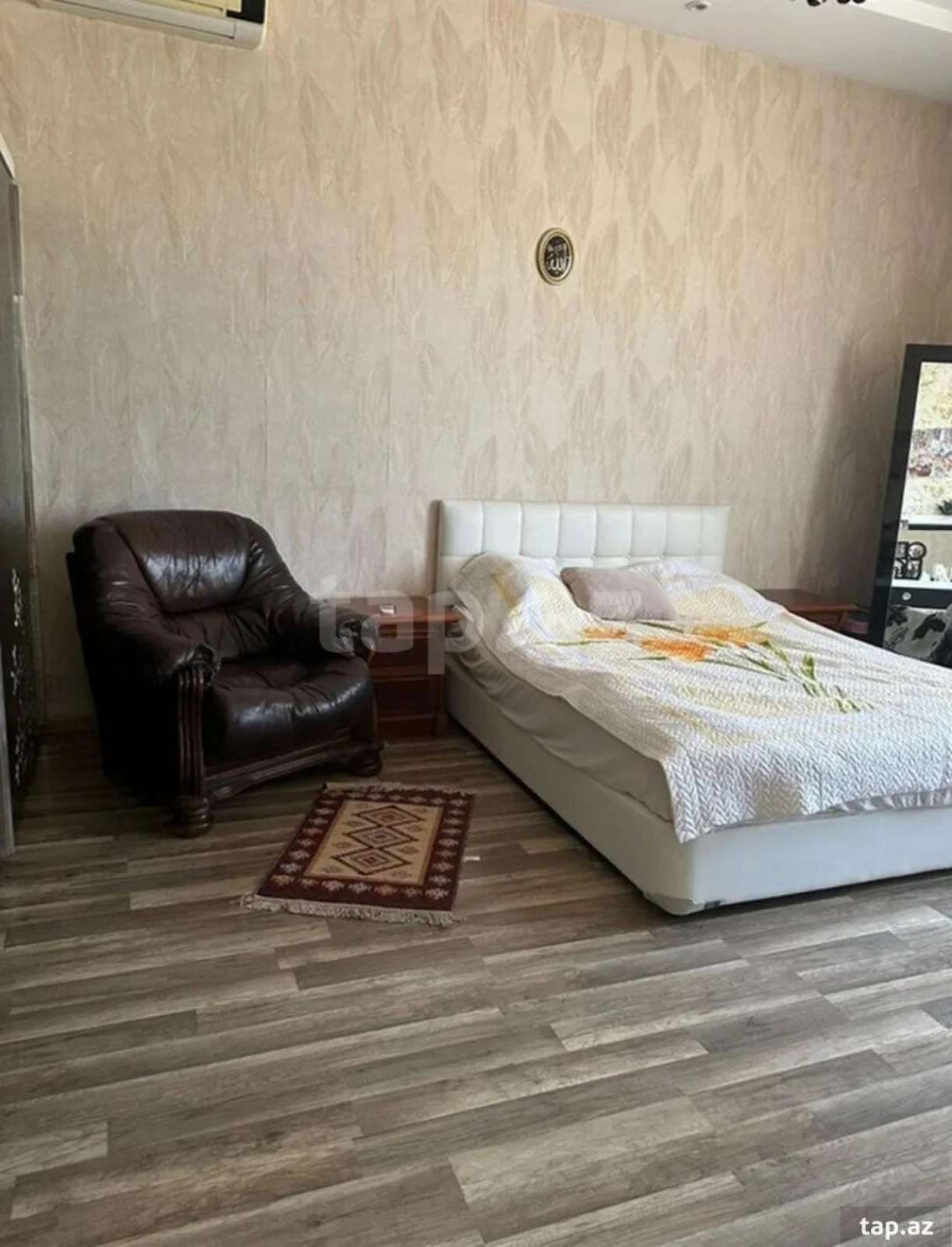 Kirayə verilir 4 otaqlı həyət evi