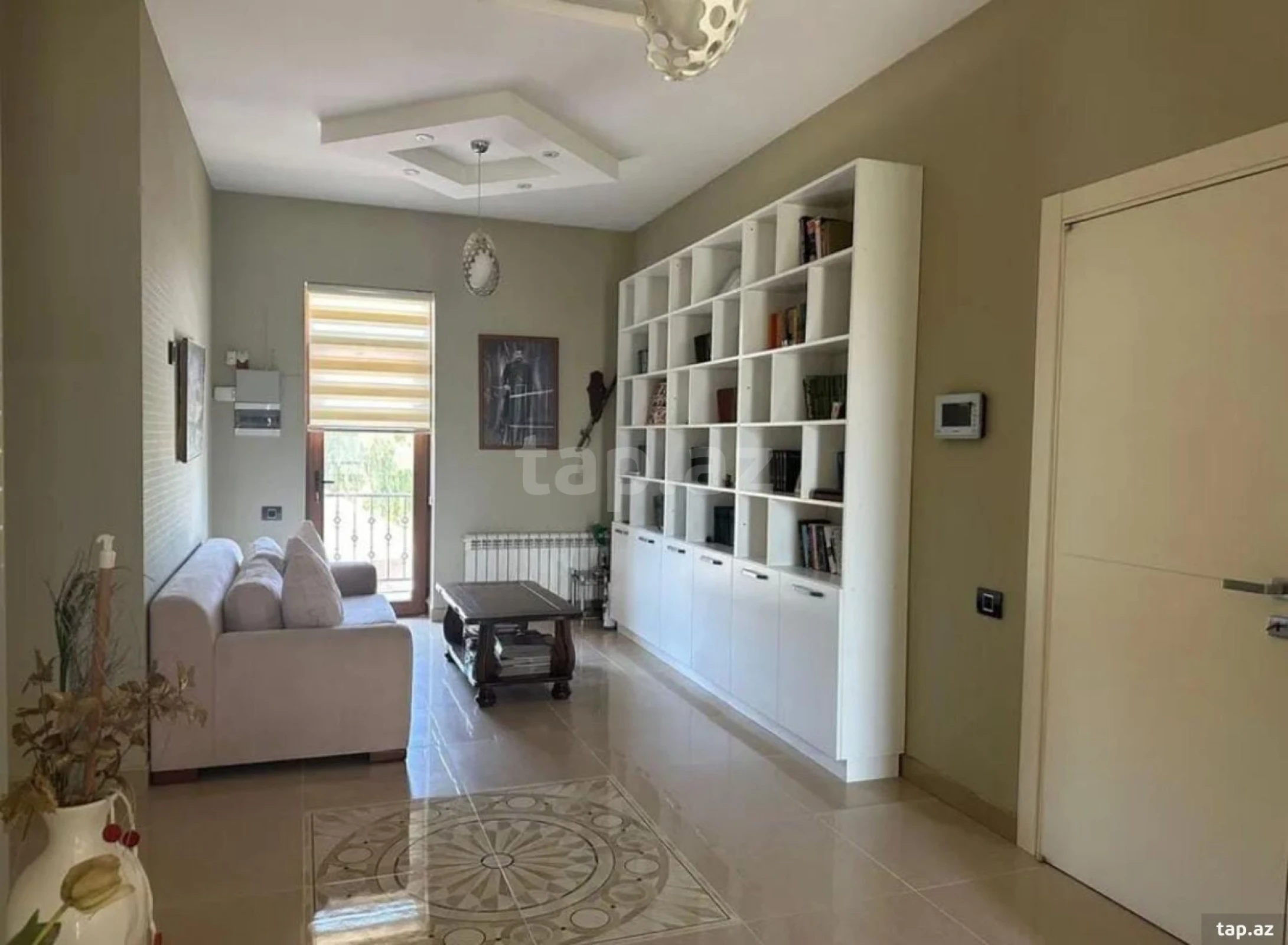 Kirayə verilir 4 otaqlı həyət evi