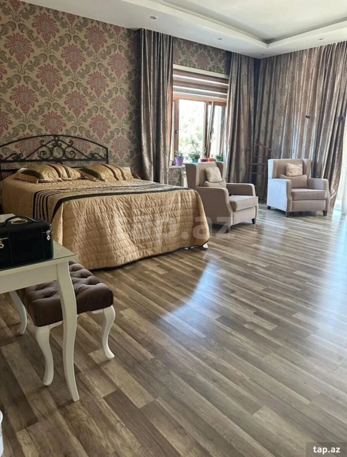 Kirayə verilir 4 otaqlı həyət evi