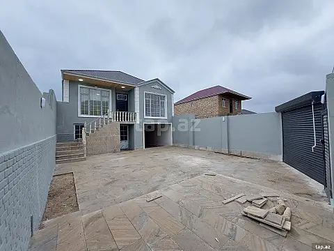 Satılır 4 otaqlı həyət evi