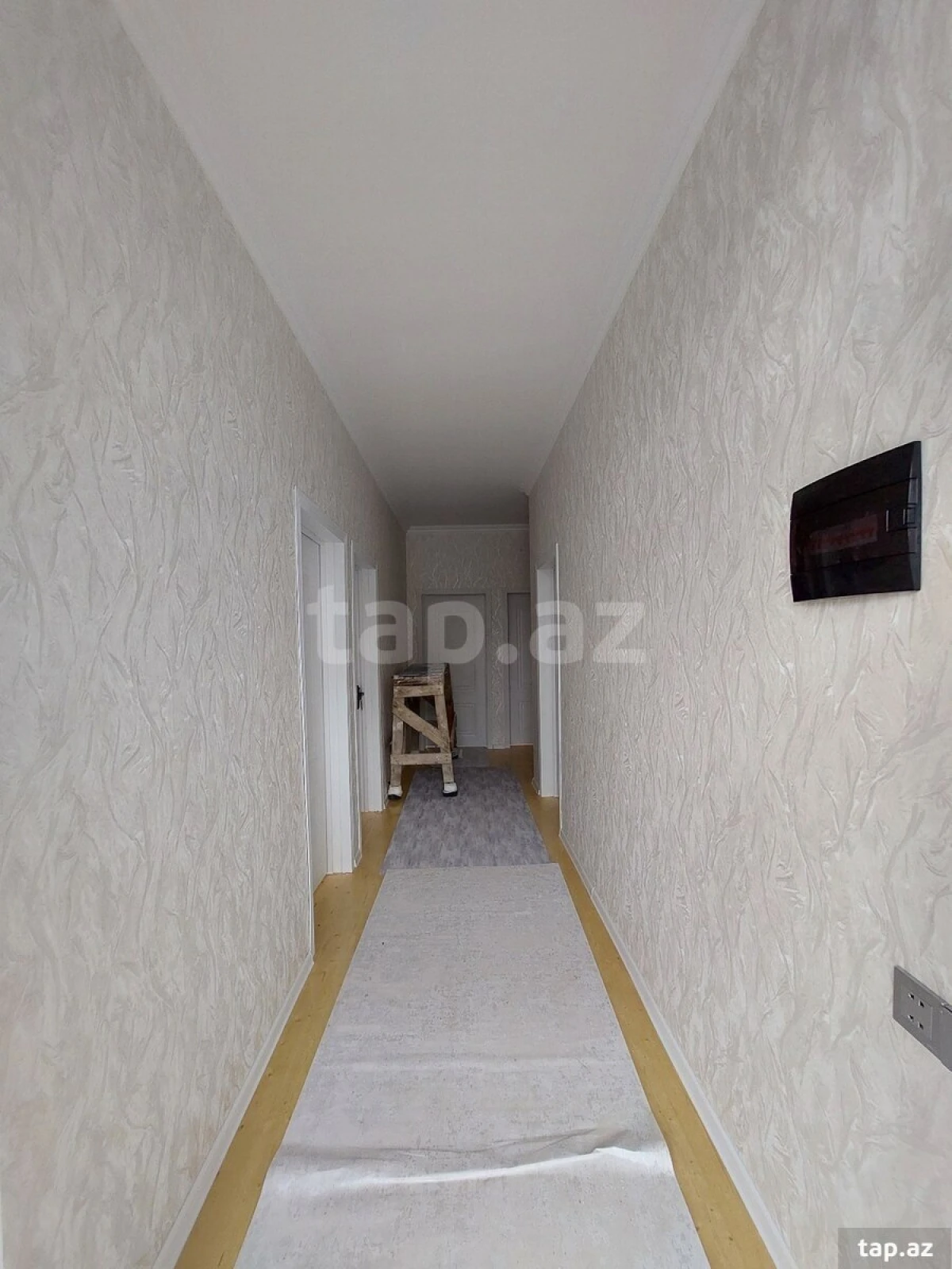 Satılır 4 otaqlı həyət evi