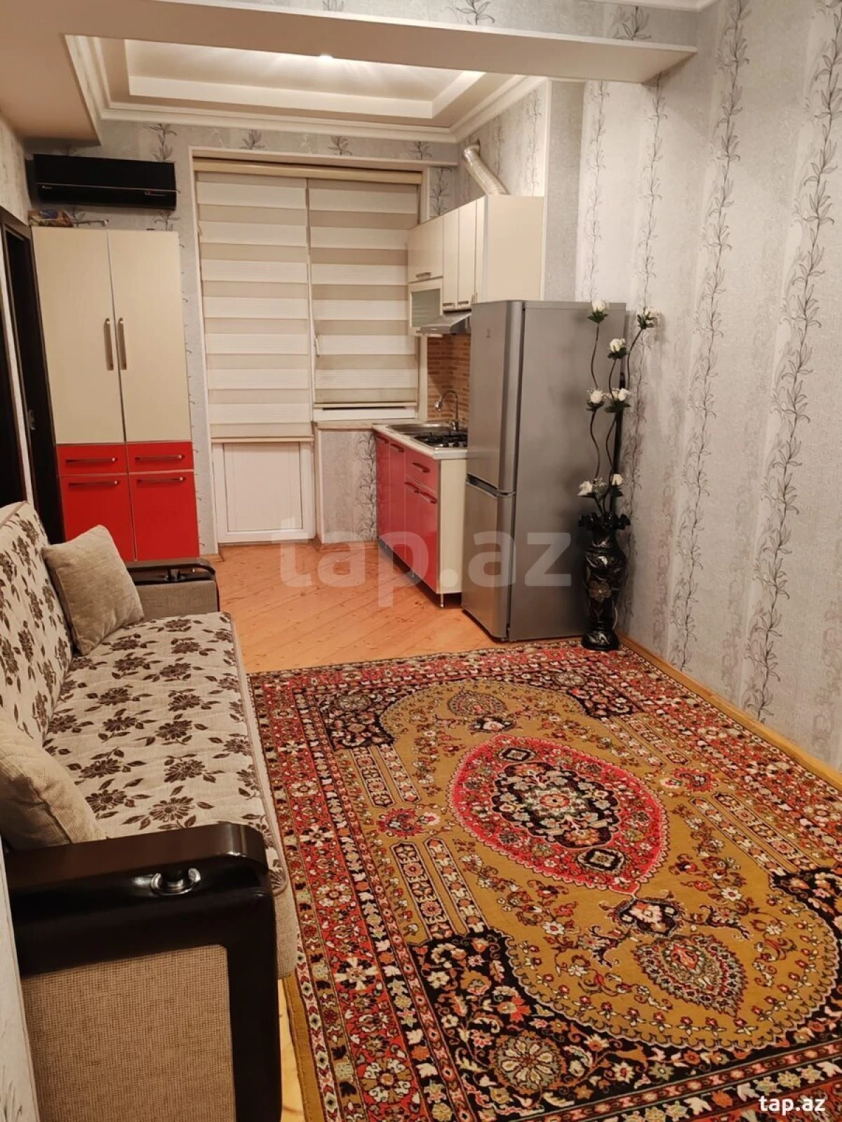 Kirayə verilir 3 otaqlı yeni tikili 75 m²